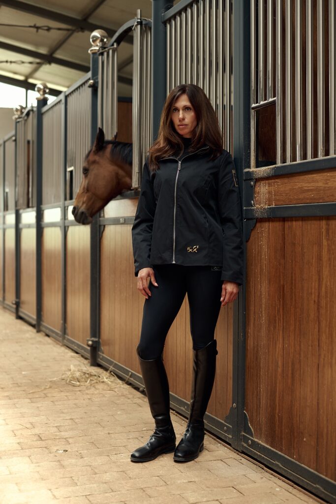 Black Zip-up hoodie windbreaker, dettaglio