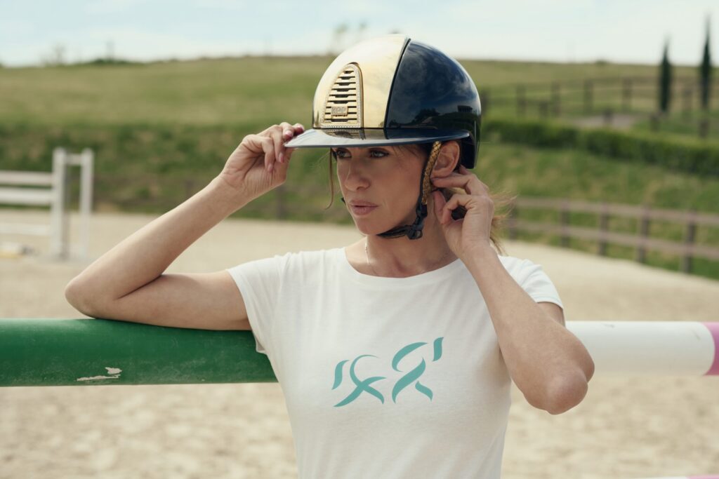 White Robin-Blue T-Shirt, dettaglio